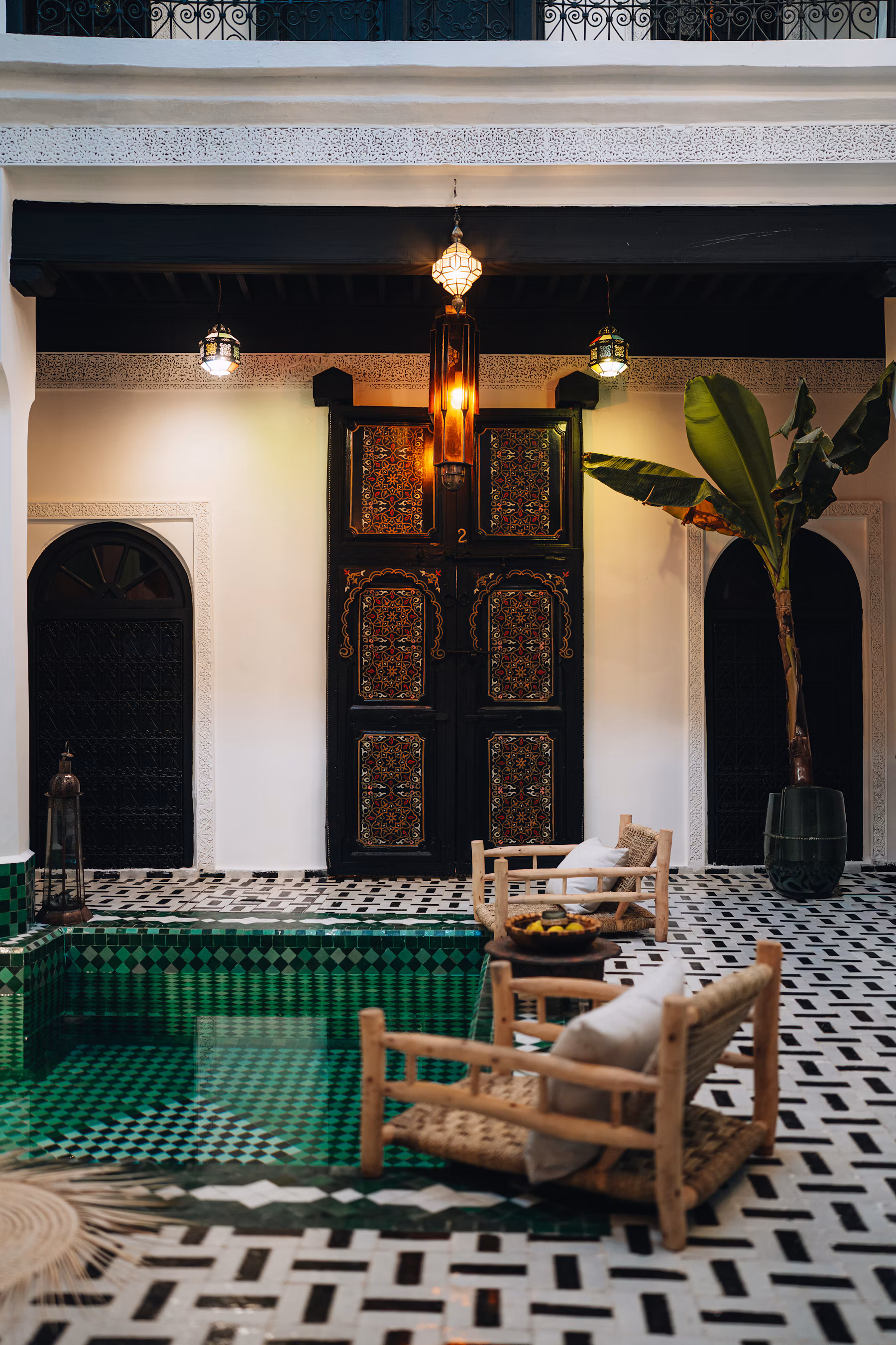Patio acogedor que representa la dirección visual de la propuesta 1